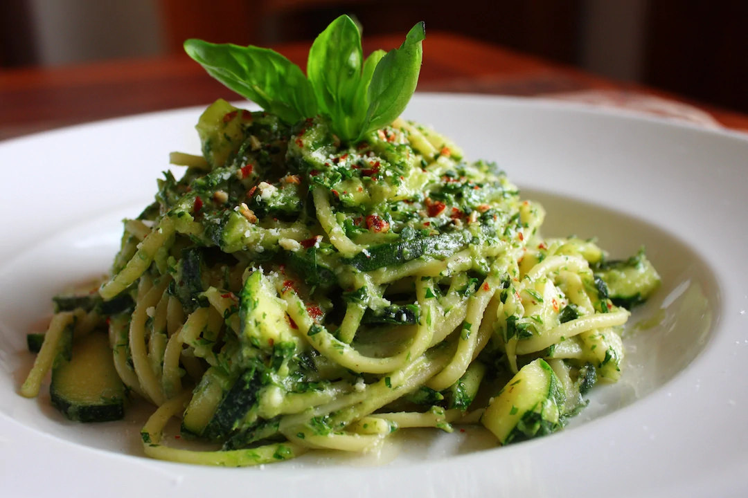 Spaguetti cremoso de vegetales